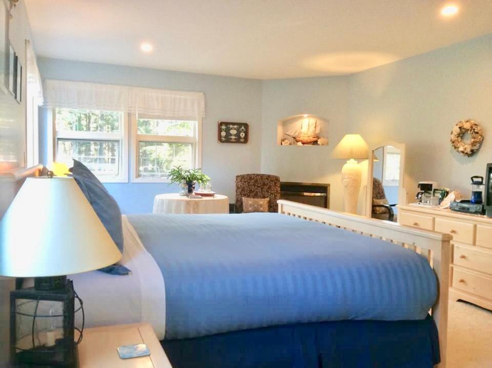 Seafarers Bed & Breakfast Тофіно Екстер'єр фото